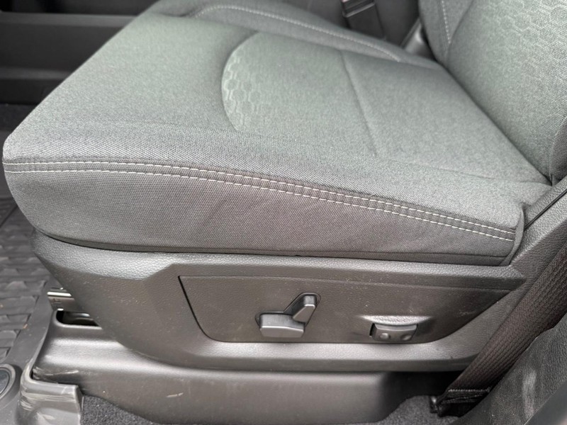 Ram 3500 Vehicle Image 17