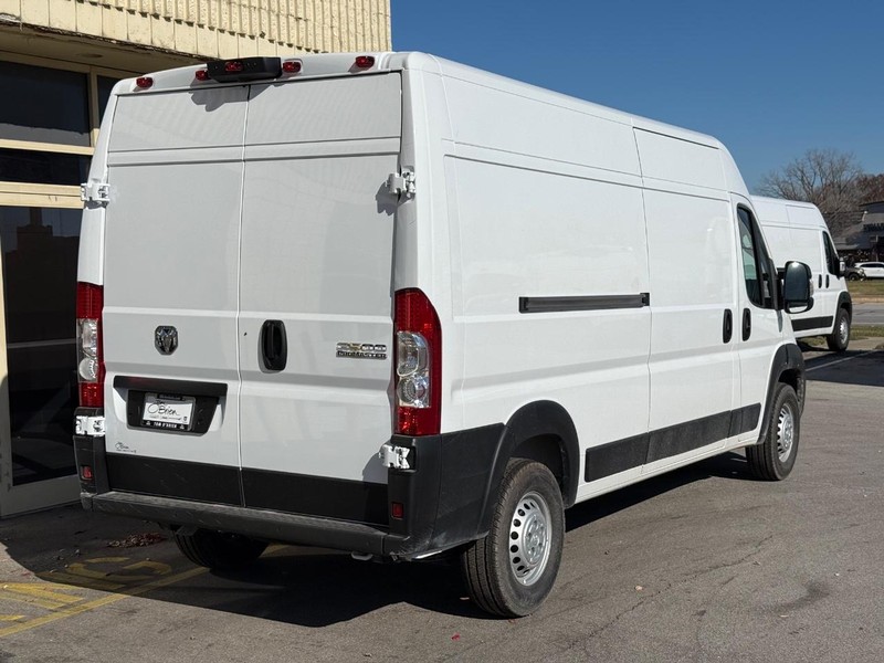 Ram ProMaster Cargo Van Vehicle Image 03