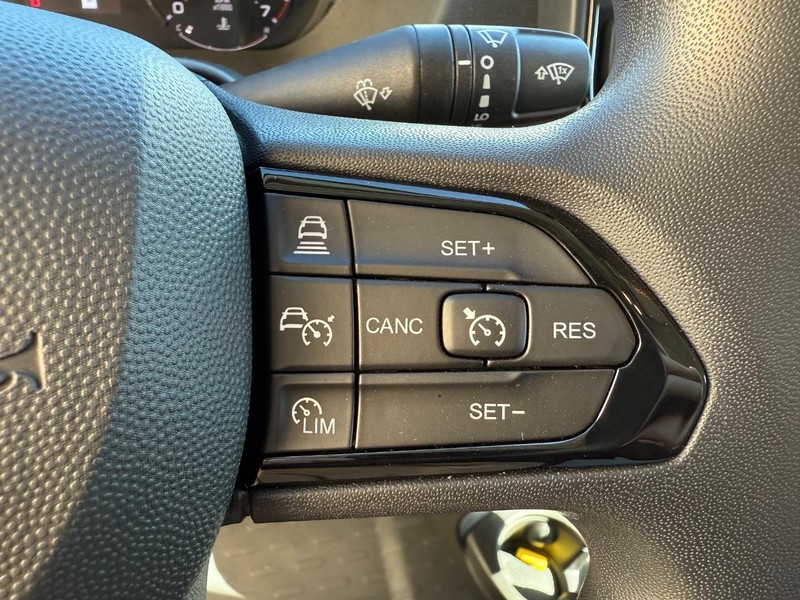 Ram ProMaster Cargo Van Vehicle Image 08