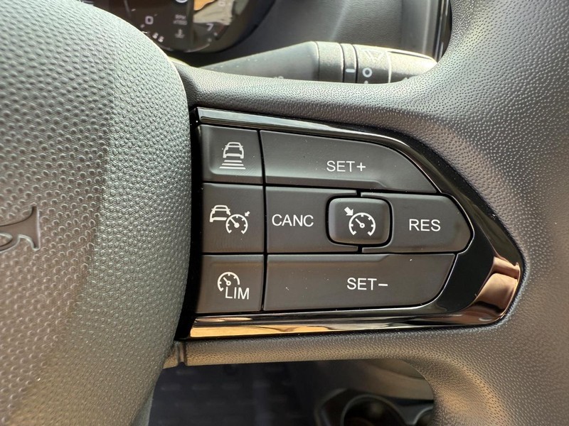 Ram ProMaster Cargo Van Vehicle Image 08