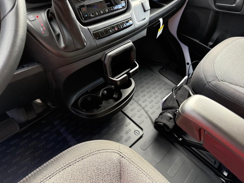 Ram ProMaster Cargo Van Vehicle Image 13