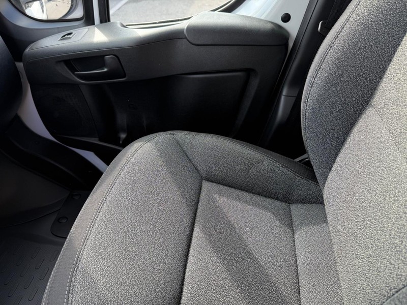 Ram ProMaster Cargo Van Vehicle Image 14