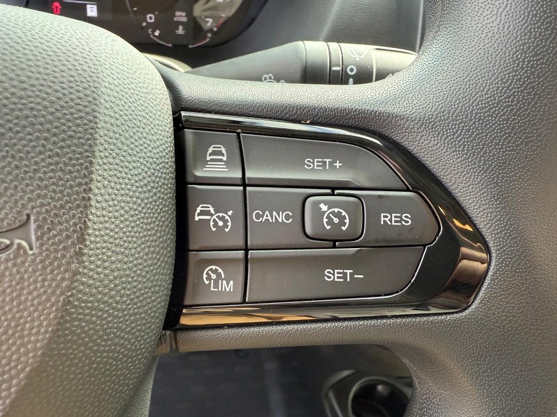 Ram ProMaster Cargo Van Vehicle Image 08