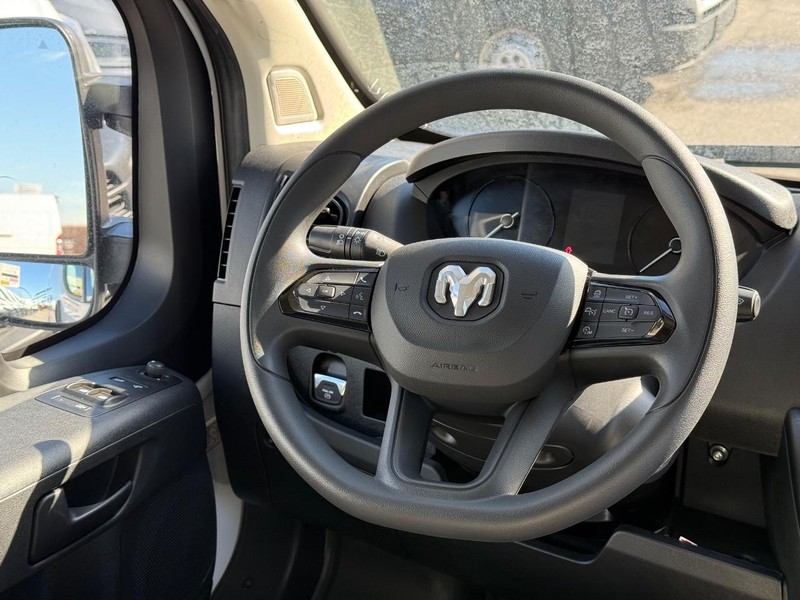 Ram ProMaster Cargo Van Vehicle Image 07