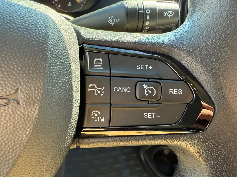 Ram ProMaster Cargo Van Vehicle Image 09