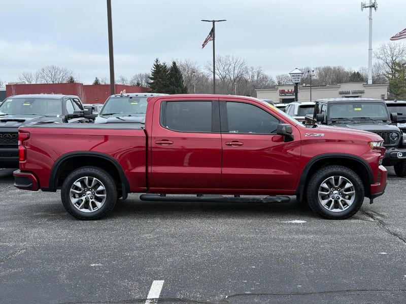Chevrolet Silverado 1500 Vehicle Image 02