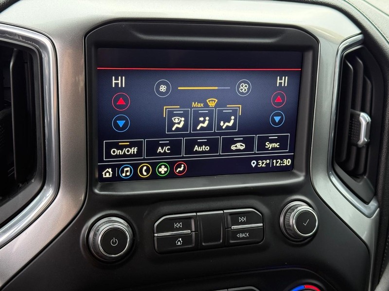 Chevrolet Silverado 1500 Vehicle Image 17