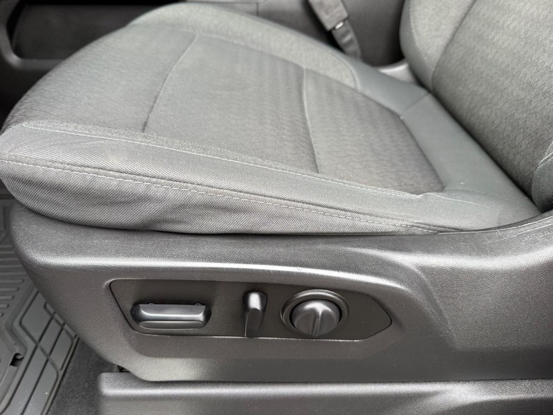 Chevrolet Silverado 1500 Vehicle Image 25