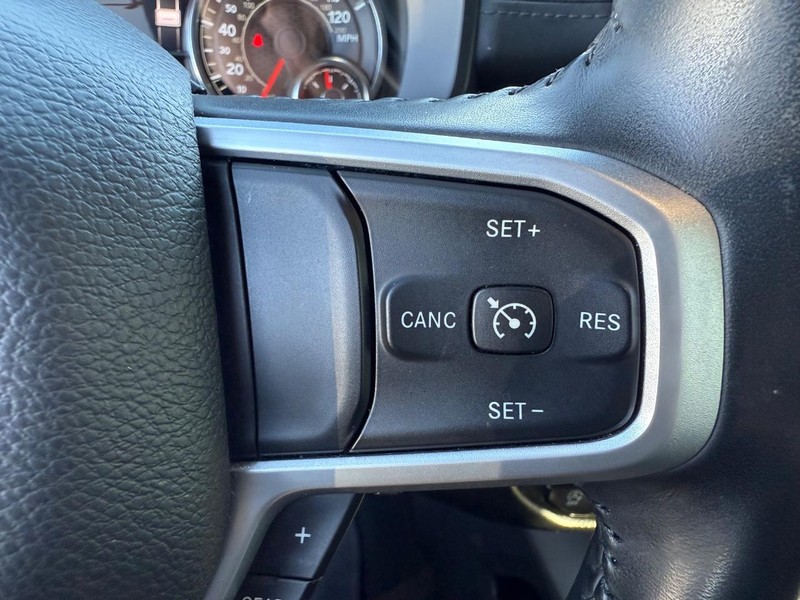 Ram 1500 Vehicle Image 15