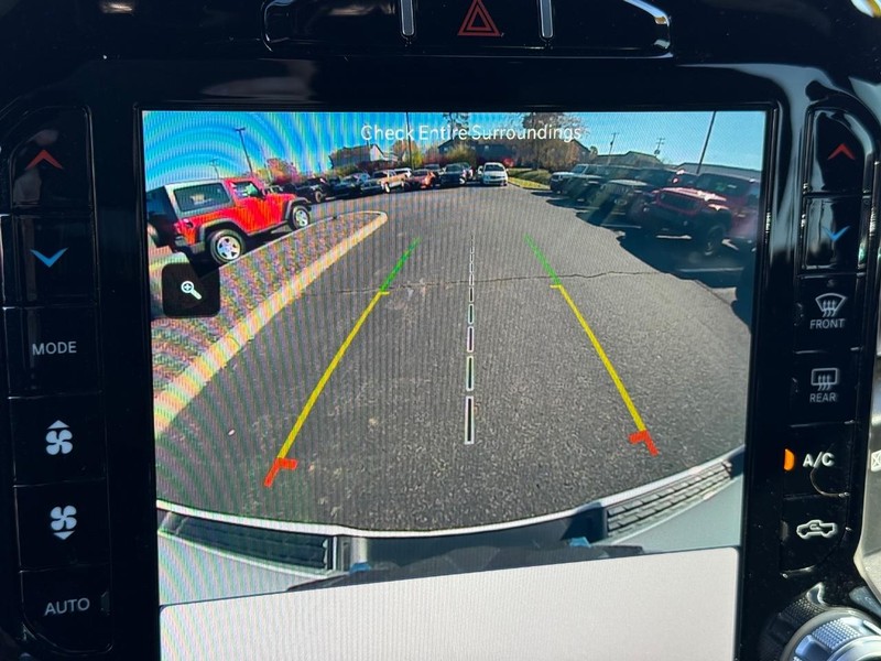 Ram 1500 Vehicle Image 18