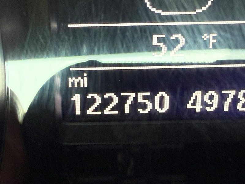 Volkswagen Passat Vehicle Image 24