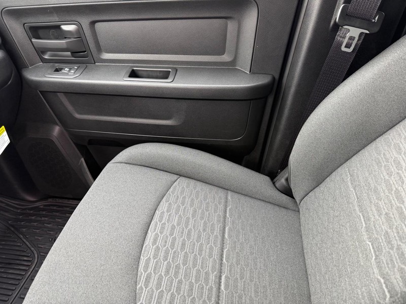 Ram 2500 Vehicle Image 13