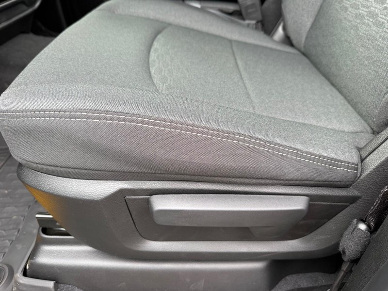 Ram 2500 Vehicle Image 17