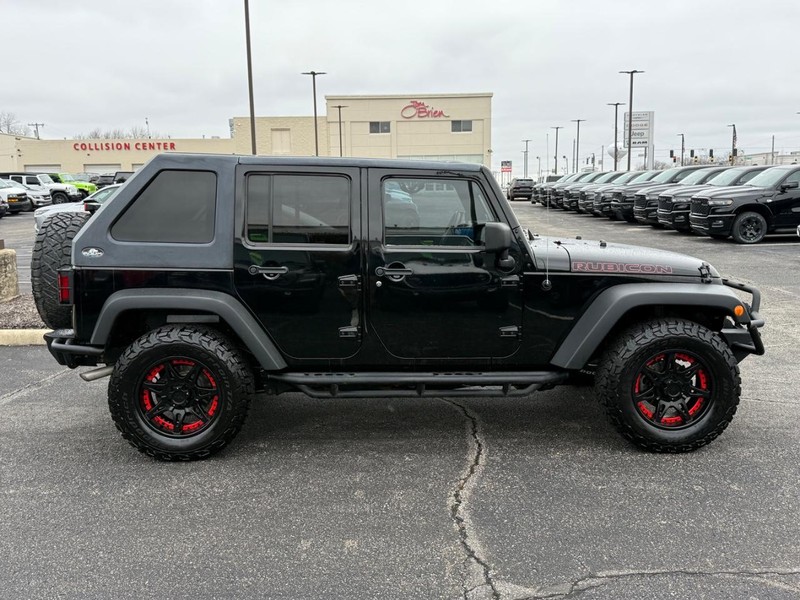 Jeep Wrangler Unlimited Vehicle Image 02