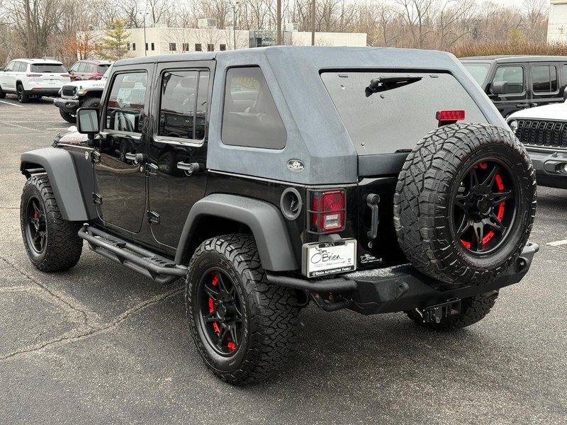 Jeep Wrangler Unlimited Vehicle Image 05