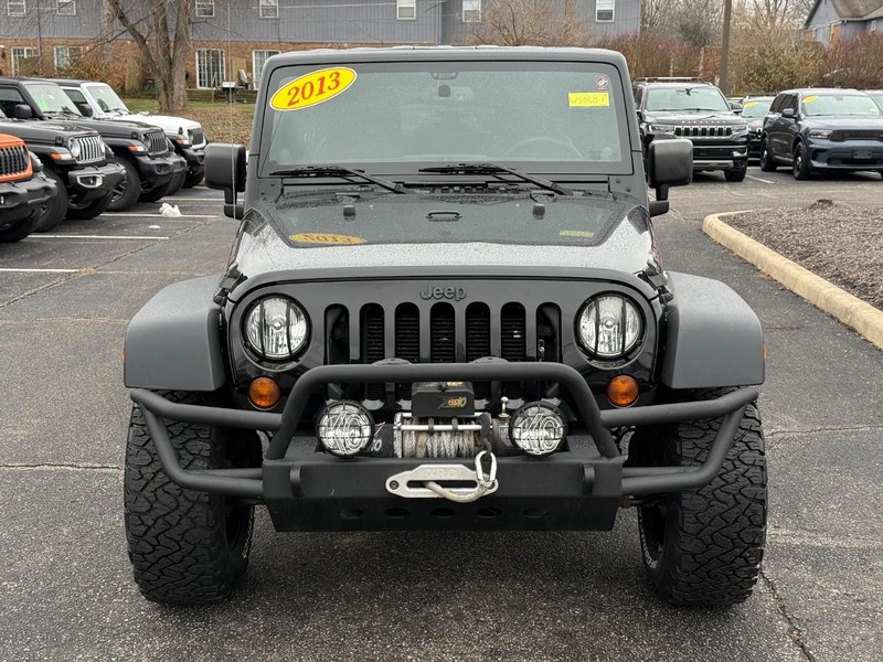 Jeep Wrangler Unlimited Vehicle Image 09