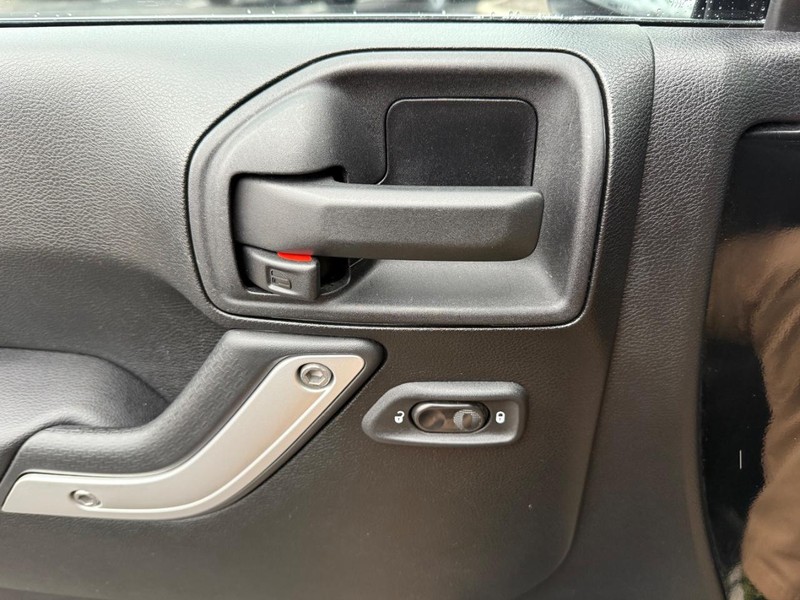 Jeep Wrangler Unlimited Vehicle Image 22