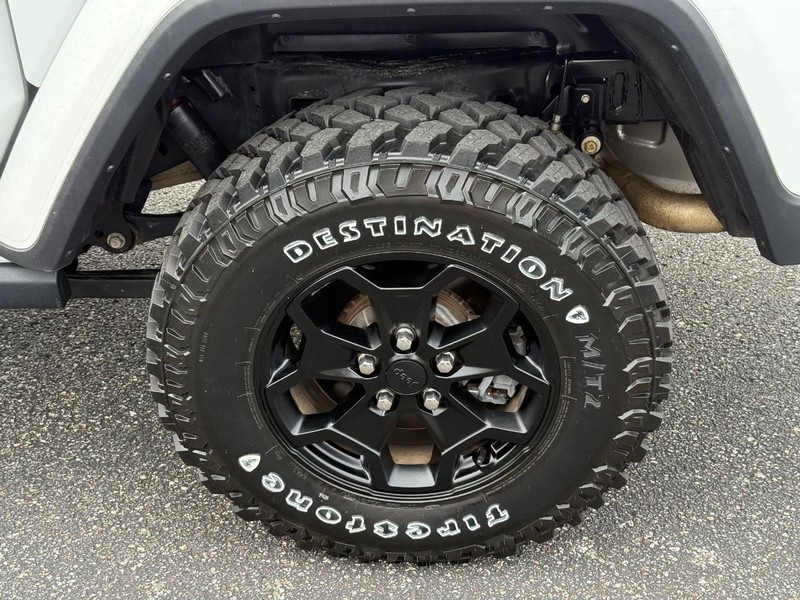 Jeep Gladiator Vehicle Image 06