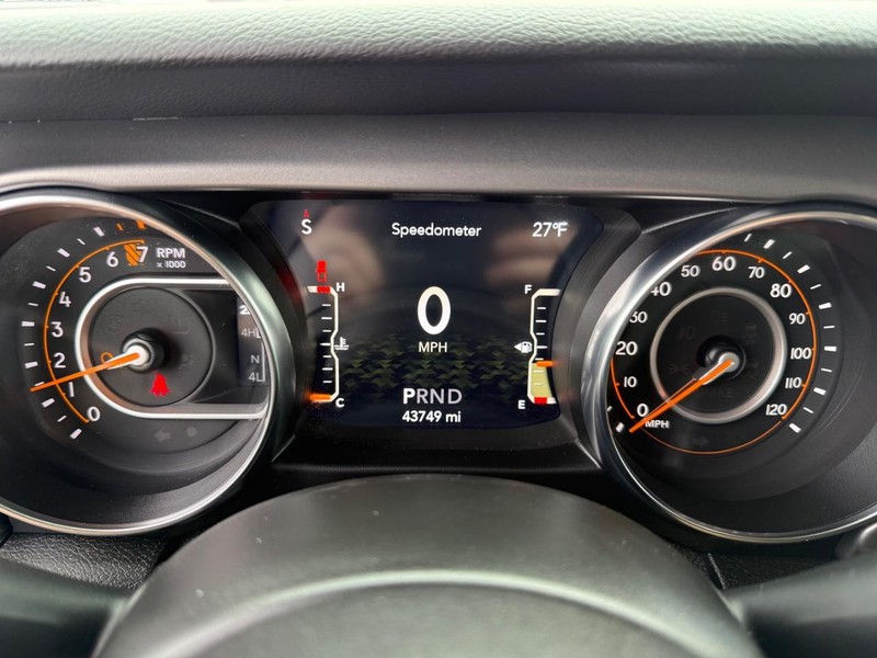 Jeep Gladiator Vehicle Image 22