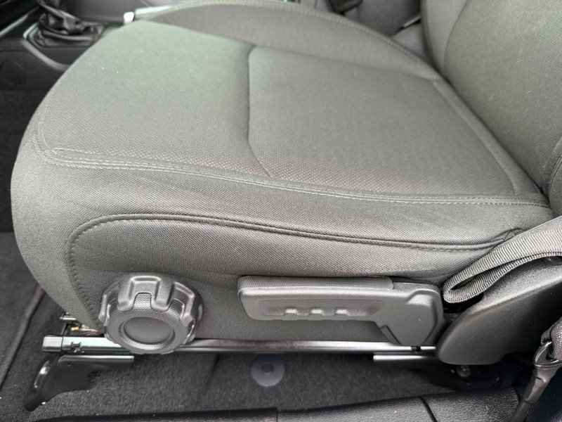 Jeep Gladiator Vehicle Image 25