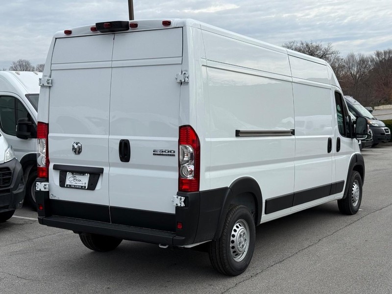 Ram ProMaster Cargo Van Vehicle Image 03