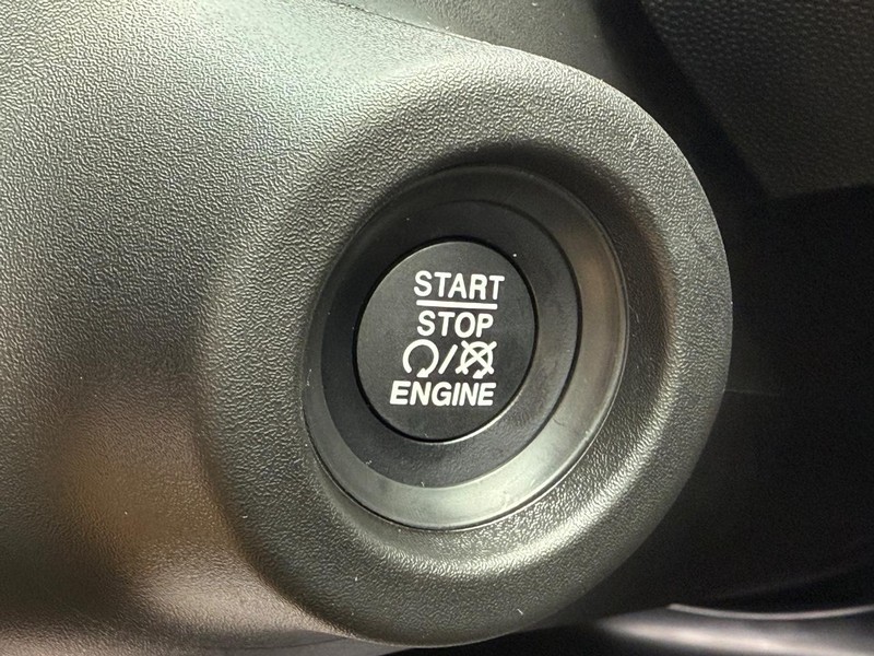 Ram ProMaster Cargo Van Vehicle Image 10