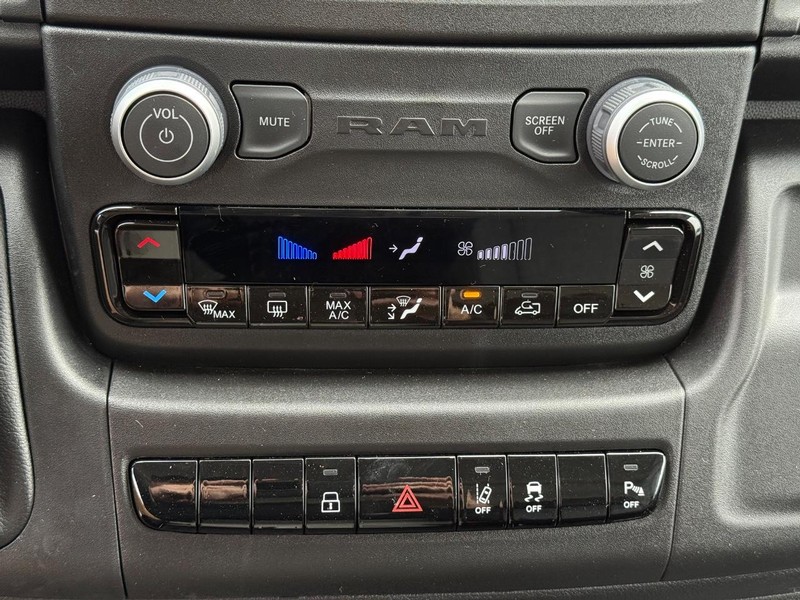 Ram ProMaster Cargo Van Vehicle Image 13