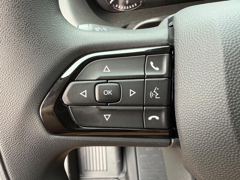 Ram ProMaster Cargo Van Vehicle Image 08