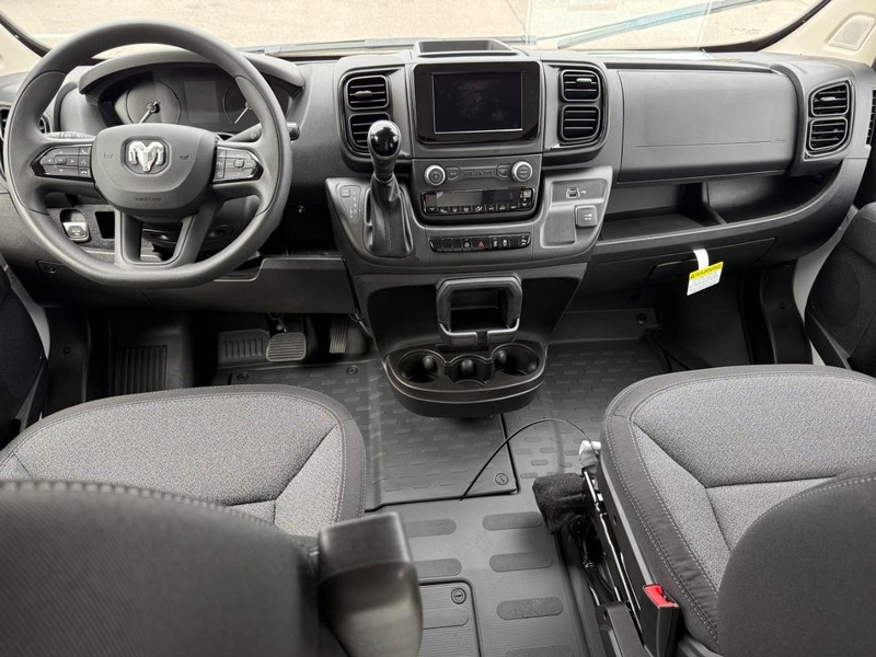 Ram ProMaster Cargo Van Vehicle Image 06