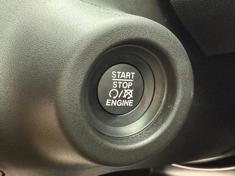 Ram ProMaster Cargo Van Vehicle Image 10