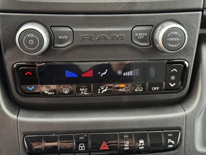 Ram ProMaster Cargo Van Vehicle Image 13