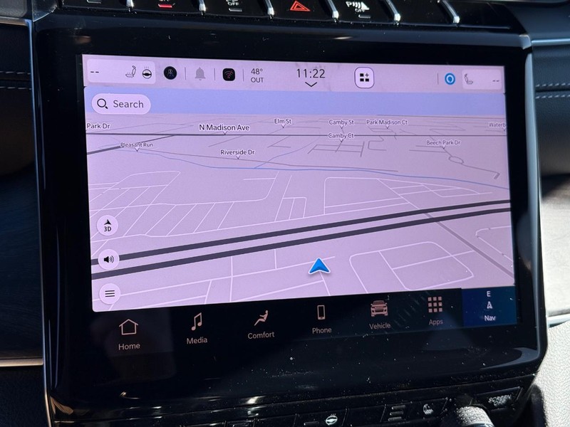 Jeep Grand Cherokee Vehicle Image 12