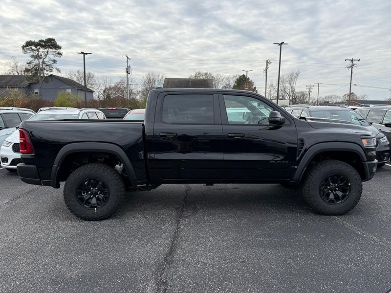 Ram 1500 Vehicle Image 02