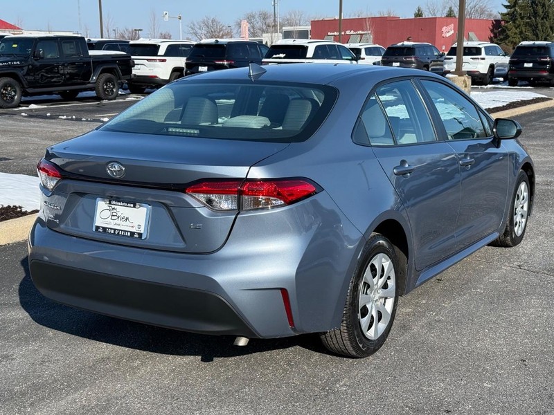 Toyota Corolla Vehicle Image 03