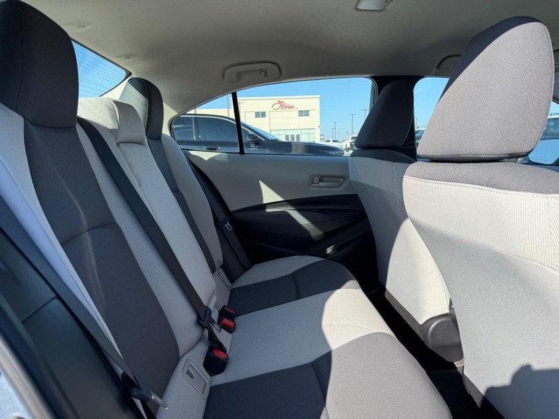 Toyota Corolla Vehicle Image 10