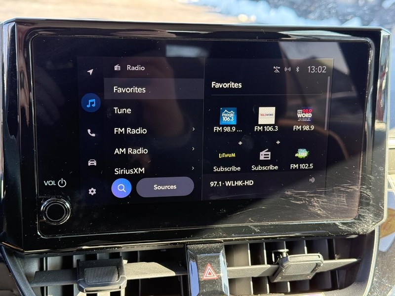 Toyota Corolla Vehicle Image 15