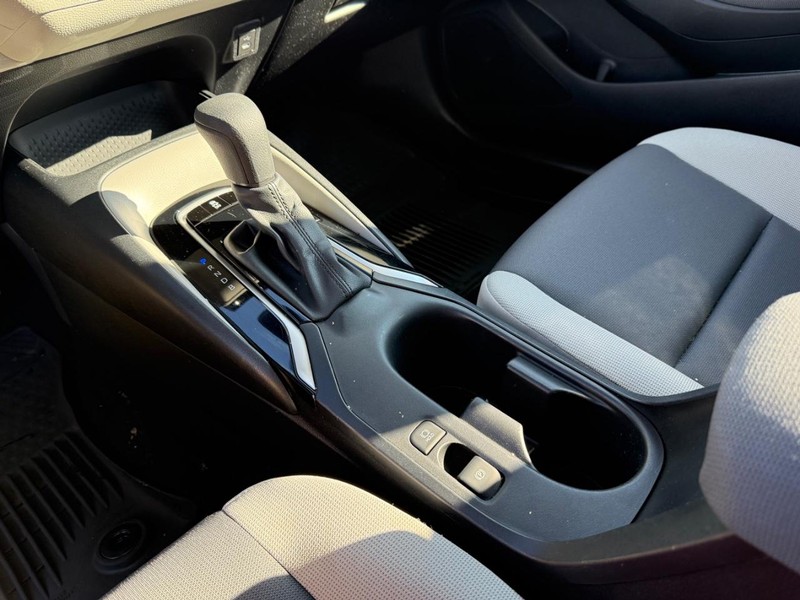 Toyota Corolla Vehicle Image 18