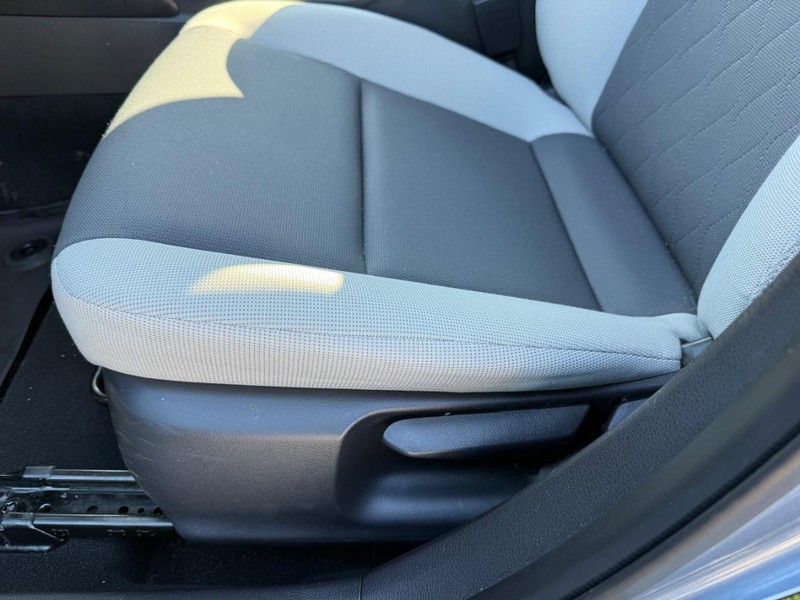 Toyota Corolla Vehicle Image 23