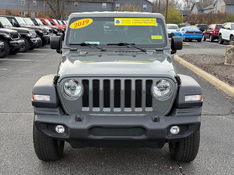 Jeep Wrangler Unlimited Vehicle Image 09