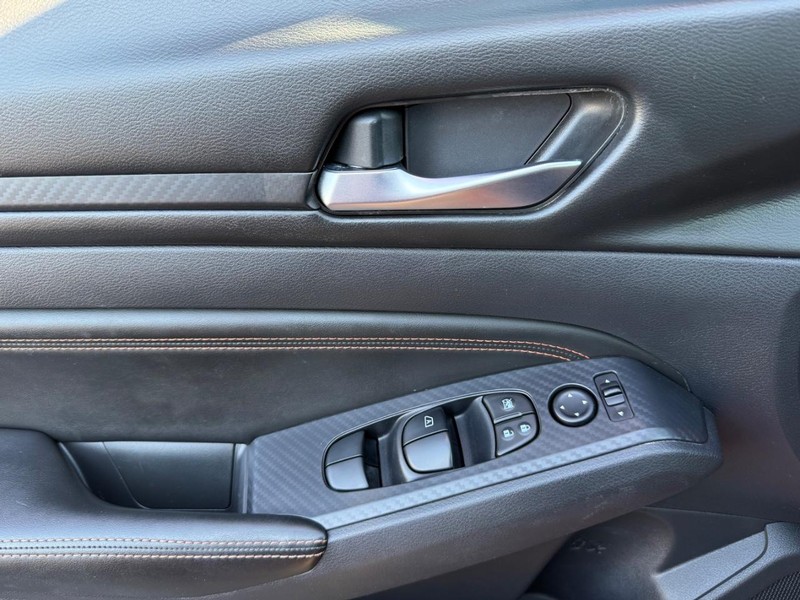 Nissan Altima Vehicle Image 26