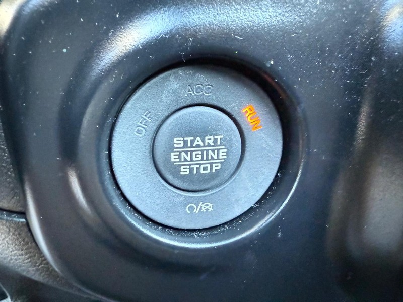 Jeep Wrangler 4xe Vehicle Image 16