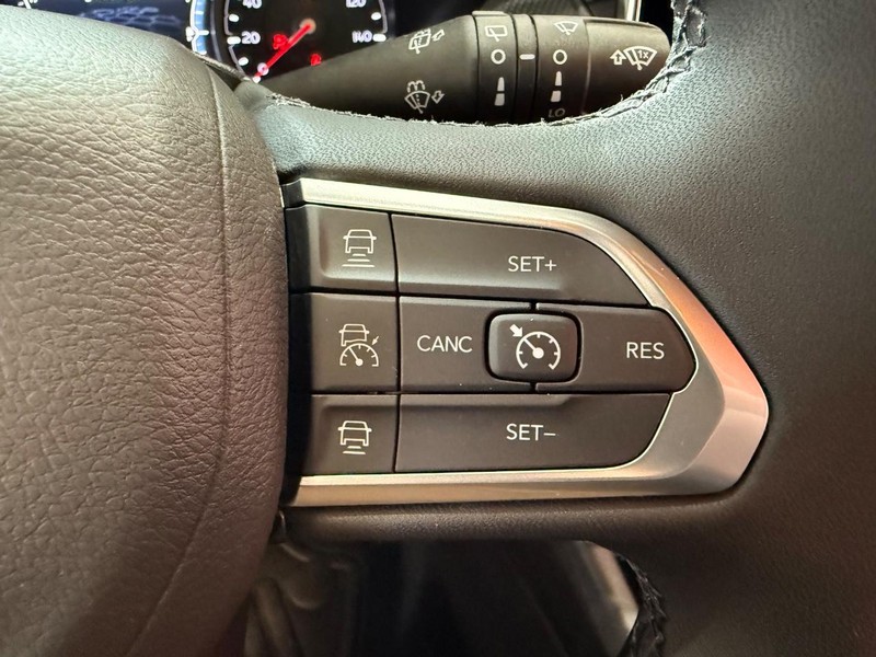 Jeep Compass Vehicle Image 08