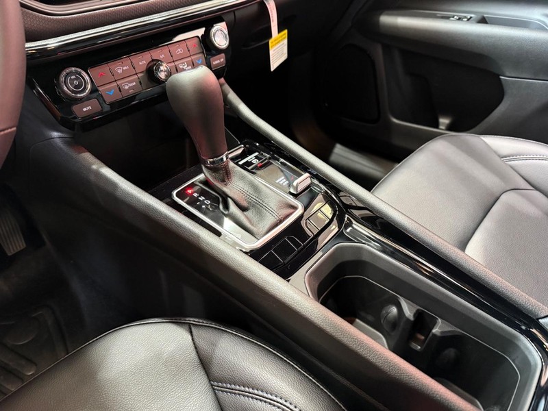 Jeep Compass Vehicle Image 12