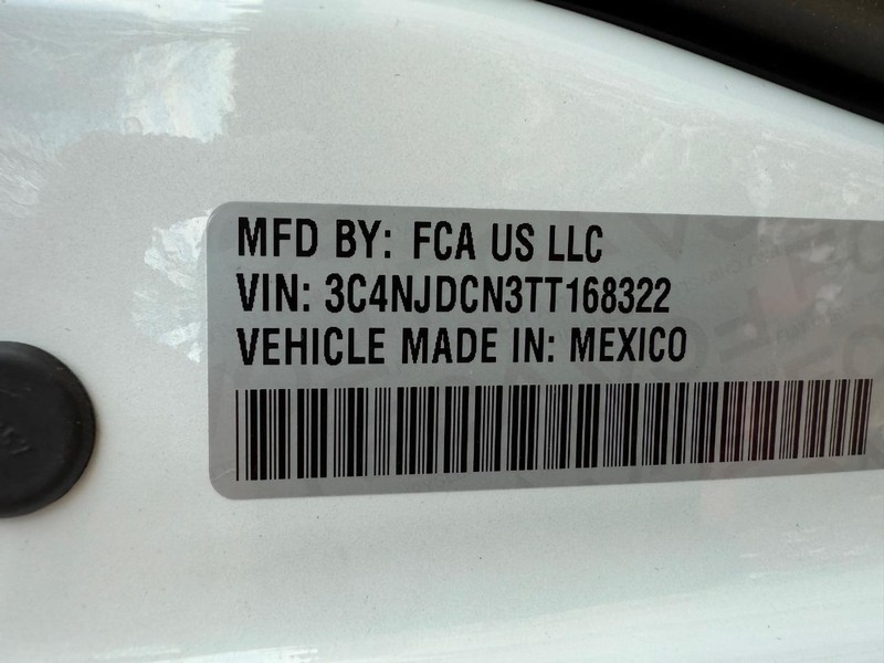 Jeep Compass Vehicle Image 19