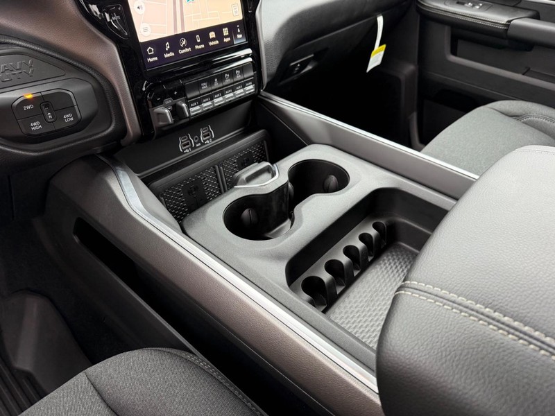 Ram 2500 Vehicle Image 12