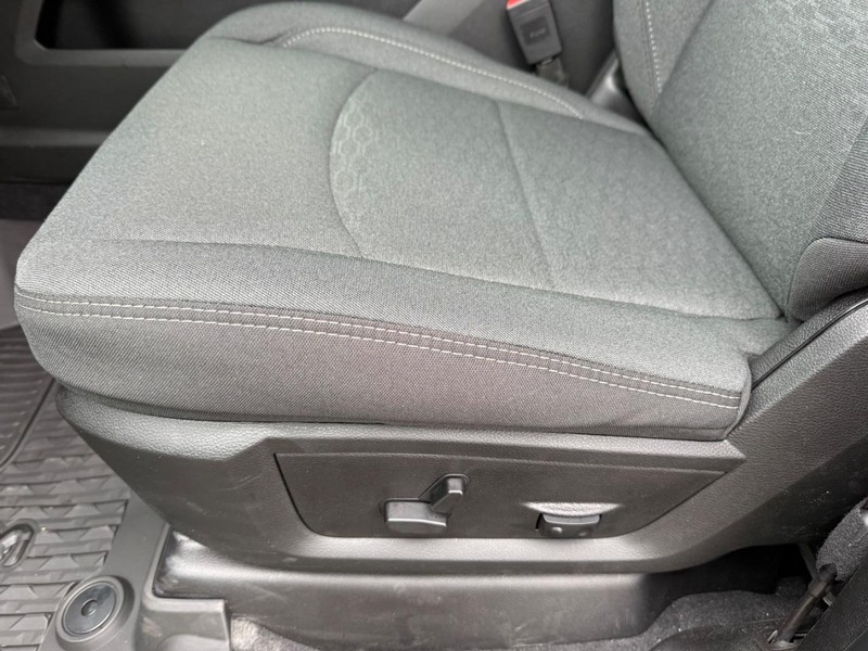 Ram 2500 Vehicle Image 17