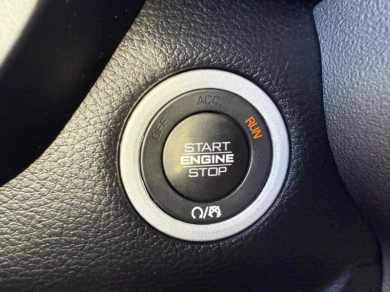 Ram 1500 Vehicle Image 15