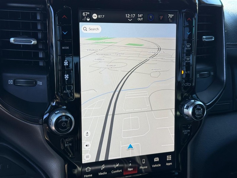 Ram 1500 Vehicle Image 16