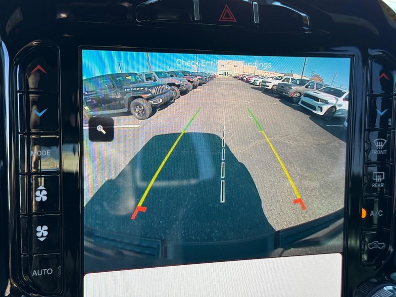 Ram 1500 Vehicle Image 17