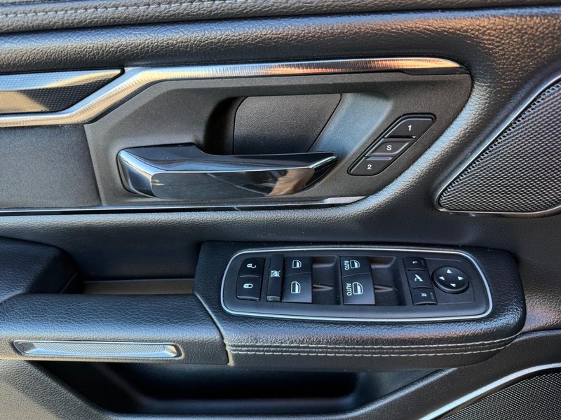 Ram 1500 Vehicle Image 22